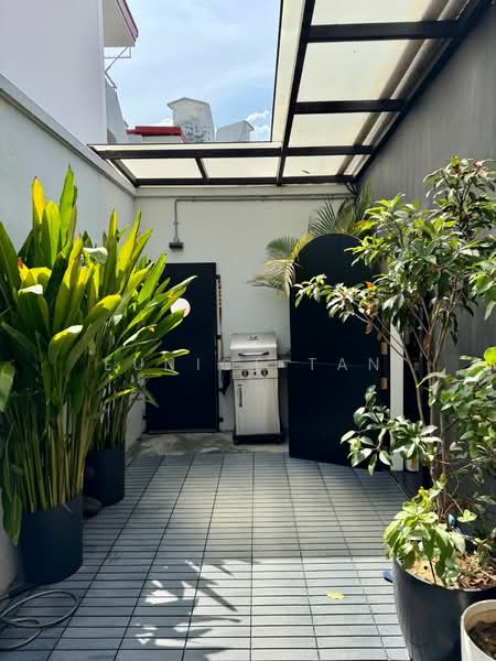 The Perfect One Bedder at Tiong Bahru, , 1 Bedroom, 1,250 sqft, Walk-up Apartment For Rent, by Eunice Tan, 500151849 - PropertyGuru.com.sg
