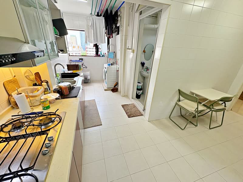 276 Toh Guan Road, 276 Toh Guan Road, 3 Bedrooms, 1,302 sqft, HDB Flat For Rent, by Charles Tan, 500151854 - Kitchen - PropertyGuru.com.sg
