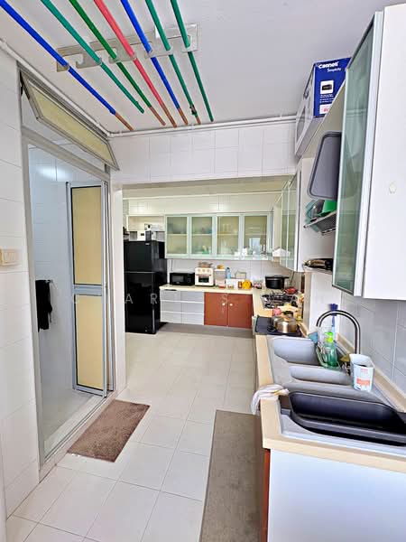 276 Toh Guan Road, 276 Toh Guan Road, 3 Bedrooms, 1,302 sqft, HDB Flat For Rent, by Charles Tan, 500151854 - Kitchen - PropertyGuru.com.sg