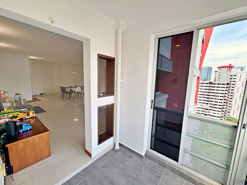 276 Toh Guan Road, 276 Toh Guan Road, 3 Bedrooms, 1,302 sqft, HDB Flat For Rent, by Charles Tan, 500151854 - Balcony - PropertyGuru.com.sg