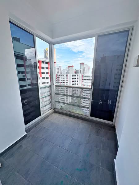 276 Toh Guan Road, 276 Toh Guan Road, 3 Bedrooms, 1,302 sqft, HDB Flat For Rent, by Charles Tan, 500151854 - Balcony - PropertyGuru.com.sg