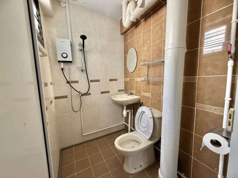 119 Marsiling Rise, 119 Marsiling Rise, Room Rental, 108 sqft, HDB Flat For Rent, by Young Chng, 500151857 - Bathroom - PropertyGuru.com.sg