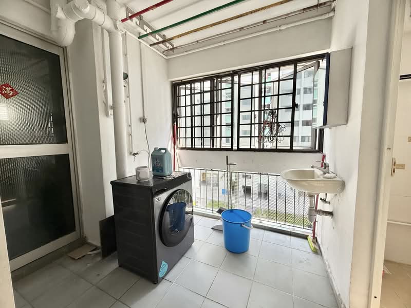 119 Marsiling Rise, 119 Marsiling Rise, Room Rental, 108 sqft, HDB Flat For Rent, by Young Chng, 500151857 - Balcony - PropertyGuru.com.sg