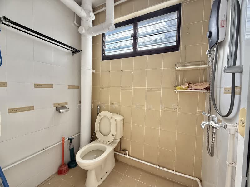 119 Marsiling Rise, 119 Marsiling Rise, Room Rental, 108 sqft, HDB Flat For Rent, by Young Chng, 500151857 - Bathroom - PropertyGuru.com.sg