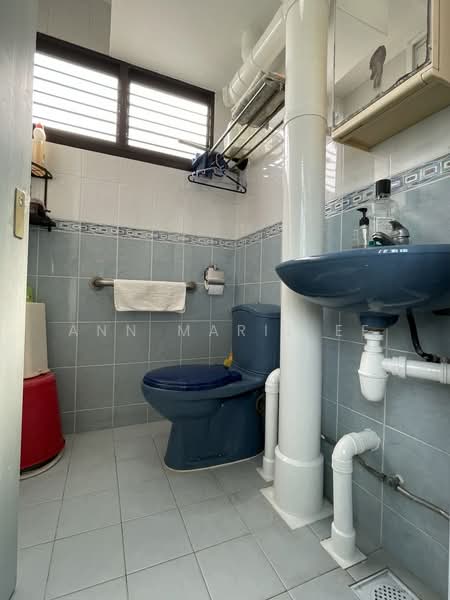 44 Chai Chee Street, 44 Chai Chee Street, 3 Bedrooms, 990 sqft, HDB Flat For Rent, by Ann Marie Ee, 500151868 - Common Bathroom (kitchen) - PropertyGuru.com.sg