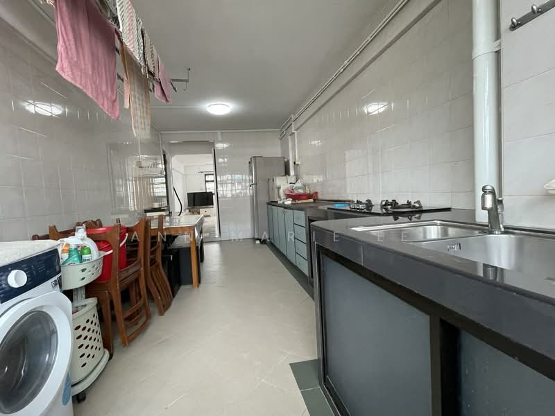 44 Chai Chee Street, 44 Chai Chee Street, 3 Bedrooms, 990 sqft, HDB Flat For Rent, by Ann Marie Ee, 500151868 - Kitchen (view fm toilet) - PropertyGuru.com.sg