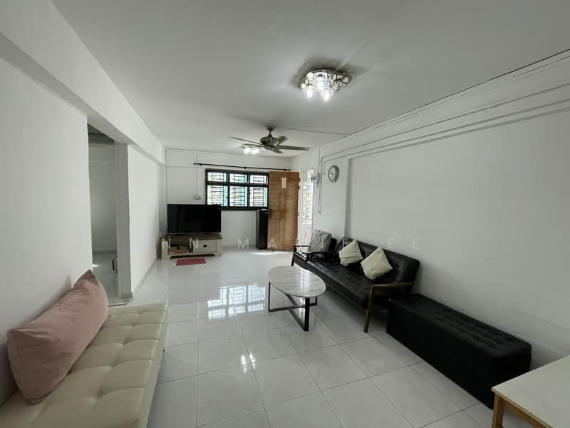 44 Chai Chee Street, 44 Chai Chee Street, 3 Bedrooms, 990 sqft, HDB Flat For Rent, by Ann Marie Ee, 500151868 - Living Room (view fm kitchen) - PropertyGuru.com.sg