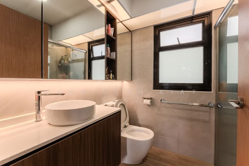 111B Alkaff Crescent, 111B Alkaff Crescent, 3 Bedrooms, 1,001 sqft, HDB Flat For Sale, by Heng Soon Kiat (SK), 500151876 - Master Bathroom - PropertyGuru.com.sg