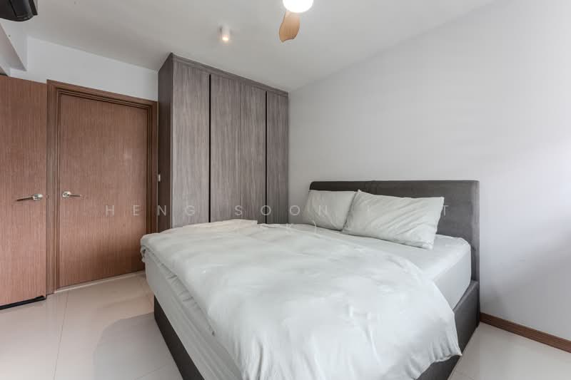 111B Alkaff Crescent, 111B Alkaff Crescent, 3 Bedrooms, 1,001 sqft, HDB Flat For Sale, by Heng Soon Kiat (SK), 500151876 - Master Bedroom(angle) - PropertyGuru.com.sg