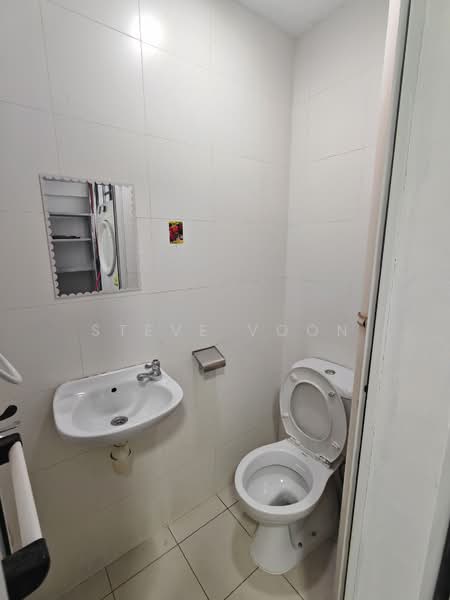The Parc Condominium, 1 West Coast Walk, Room Rental, 120 sqft, Condominium For Rent, by Steve Voon, 500151879 - Bathroom - PropertyGuru.com.sg