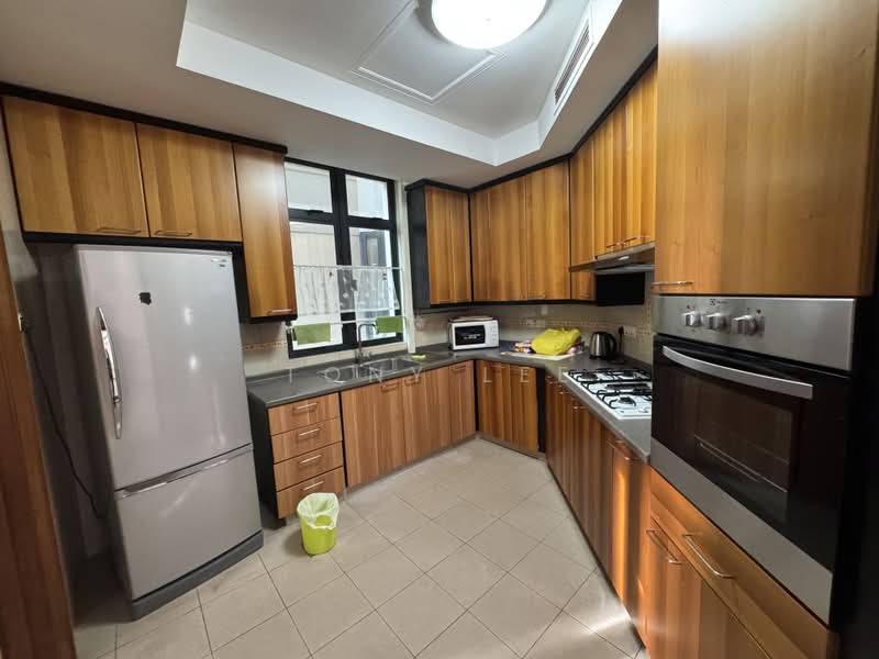 Valley Park, 473 River Valley Road, 2 Bedrooms, 1,109 sqft, Condominium For Rent, by Tony Lee, 500151888 - Kitchen - PropertyGuru.com.sg