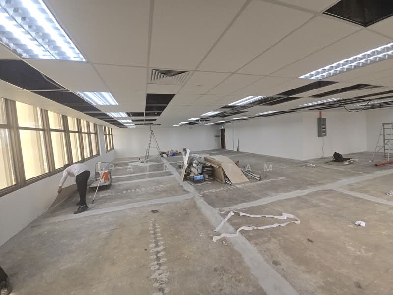 Peninsula Plaza, 111 North Bridge Road, City Hall / Clarke Quay, 2,175 sqft, Office For Rent, by Patrik Tam, 500151889 - CommercialGuru.com.sg