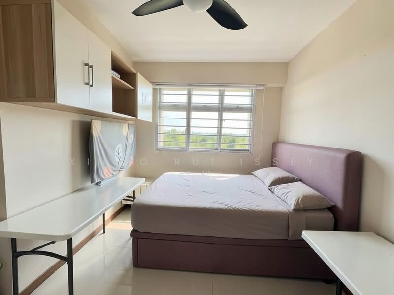 228B Punggol Field, 228B Punggol Field, 3 Bedrooms, 1,249 sqft, HDB Flat For Sale, by Xiang Rui Issey Lim, 500151897 - Bedroom - PropertyGuru.com.sg