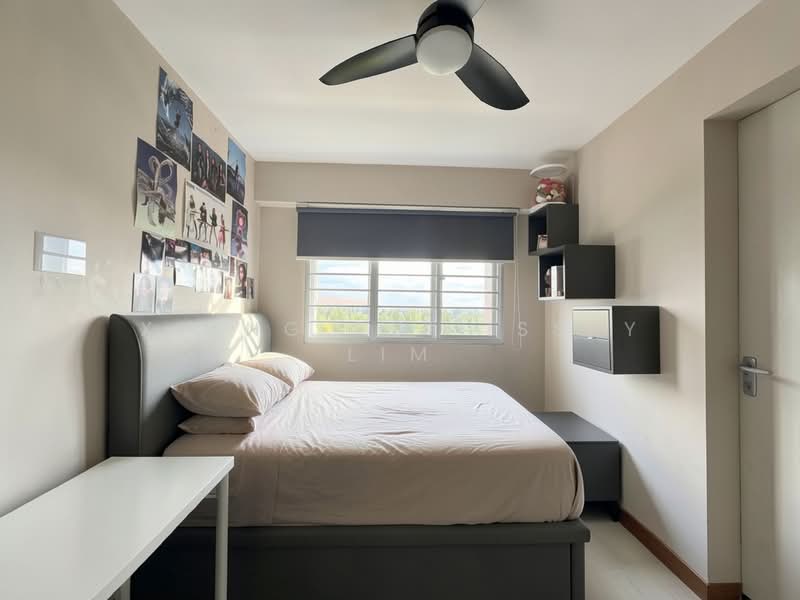 228B Punggol Field, 228B Punggol Field, 3 Bedrooms, 1,249 sqft, HDB Flat For Sale, by Xiang Rui Issey Lim, 500151897 - Bedroom - PropertyGuru.com.sg