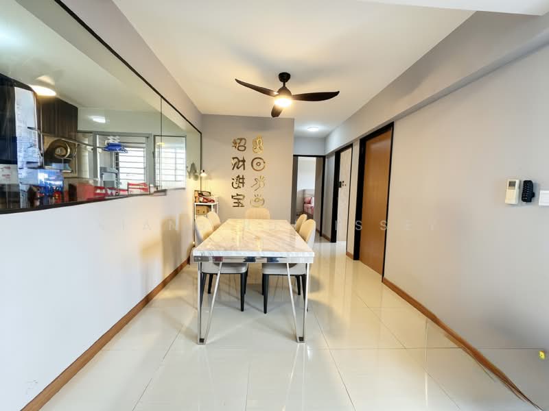228B Punggol Field, 228B Punggol Field, 3 Bedrooms, 1,249 sqft, HDB Flat For Sale, by Xiang Rui Issey Lim, 500151897 - Dining Room - PropertyGuru.com.sg