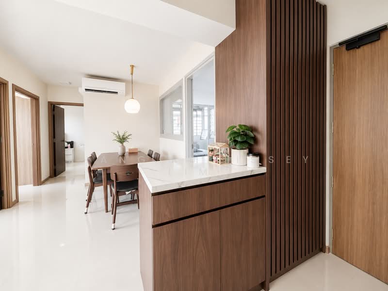 422B Northshore Dr, 422B Northshore Dr, 3 Bedrooms, 1,001 sqft, HDB Flat For Sale, by Xiang Rui Issey Lim, 500151903 - Dining Room - PropertyGuru.com.sg