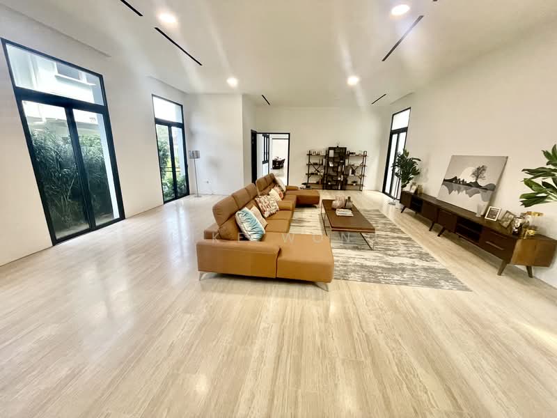 Brand New Huge 2.5 Sty Bungalow with basement pool & lift, Grove Drive, 5 Bedrooms, 12,109 sqft, Bungalow House For Sale, by Mike Wong, 500151905 - Living Room - PropertyGuru.com.sg