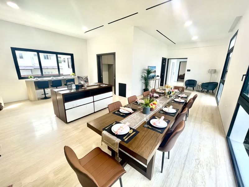 Brand New Huge 2.5 Sty Bungalow with basement pool & lift, Grove Drive, 5 Bedrooms, 12,109 sqft, Bungalow House For Sale, by Mike Wong, 500151905 - Dining Room - PropertyGuru.com.sg