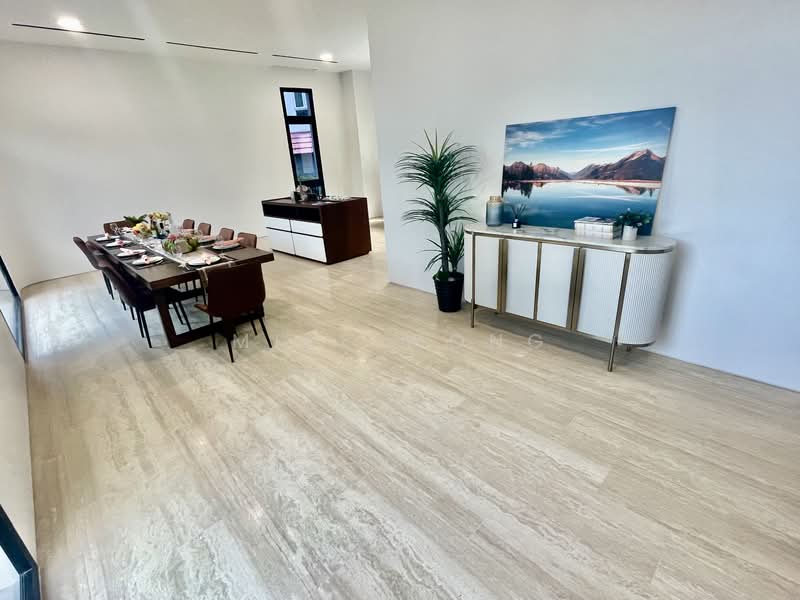 Brand New Huge 2.5 Sty Bungalow with basement pool & lift, Grove Drive, 5 Bedrooms, 12,109 sqft, Bungalow House For Sale, by Mike Wong, 500151905 - Dining Room - PropertyGuru.com.sg