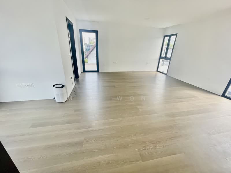 Brand New Huge 2.5 Sty Bungalow with basement pool & lift, Grove Drive, 5 Bedrooms, 12,109 sqft, Bungalow House For Sale, by Mike Wong, 500151905 - Interior - PropertyGuru.com.sg