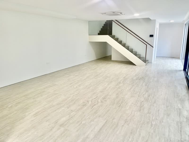 Brand New Huge 2.5 Sty Bungalow with basement pool & lift, Grove Drive, 5 Bedrooms, 12,109 sqft, Bungalow House For Sale, by Mike Wong, 500151905 - Interior - PropertyGuru.com.sg