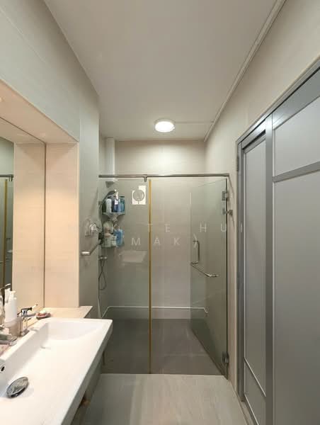 204 Bishan Street 23, 204 Bishan Street 23, 3 Bedrooms, 1,206 sqft, HDB Flat For Sale, by Mak Te Hui (Mak), 500151907 - Common Bathroom - PropertyGuru.com.sg