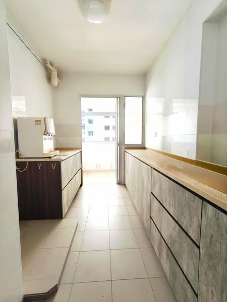 717A Woodlands Drive 70, 717A Woodlands Drive 70, 2 Bedrooms, 764 sqft, HDB Flat For Sale, by Yvonne Tham, 500151911 - Kitchen - PropertyGuru.com.sg