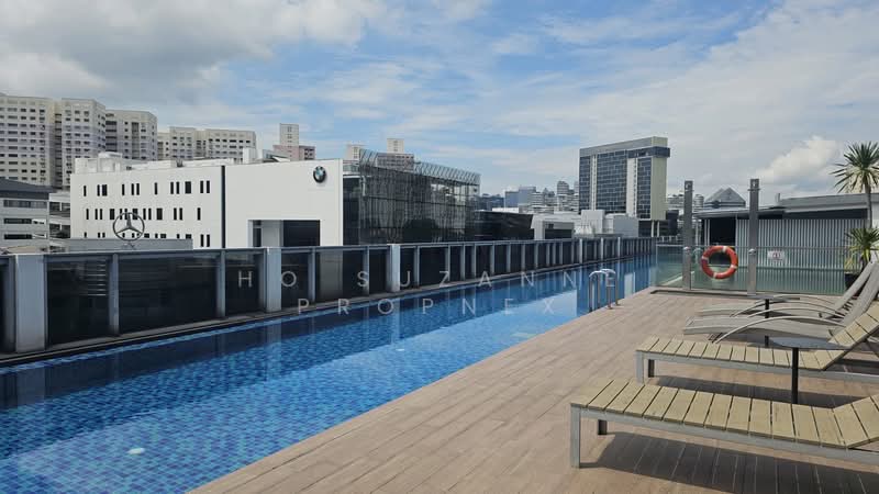 Alexis, 356 Alexandra Road, 1 Bedroom, 388 sqft, Condominium For Rent, by Ho Suzanne Propnex, 500151918 - Pool - PropertyGuru.com.sg
