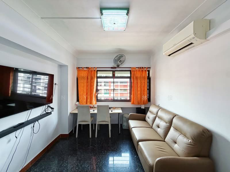 485B Choa Chu Kang Avenue 5, 485B Choa Chu Kang Avenue 5, 3 Bedrooms, 1,302 sqft, HDB Flat For Rent, by Andy Lim 林佳俊, 500151926 - Living Room - PropertyGuru.com.sg