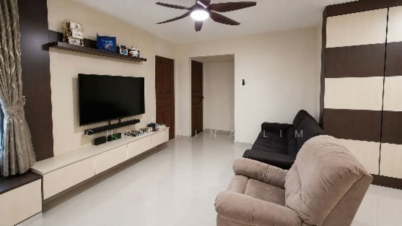 676B Jurong West Street 64, 676B Jurong West Street 64, 3 Bedrooms, 1,184 sqft, HDB Flat For Sale, by Christina Lim, 500151929 - Living Room - PropertyGuru.com.sg