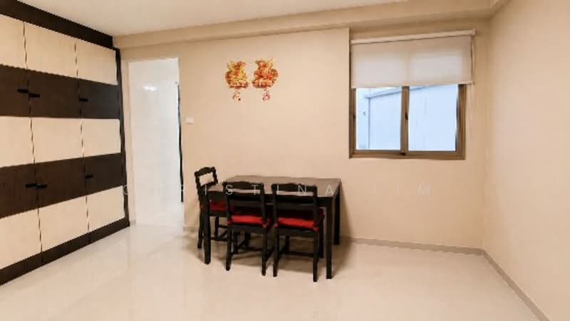 676B Jurong West Street 64, 676B Jurong West Street 64, 3 Bedrooms, 1,184 sqft, HDB Flat For Sale, by Christina Lim, 500151929 - Dining Room - PropertyGuru.com.sg
