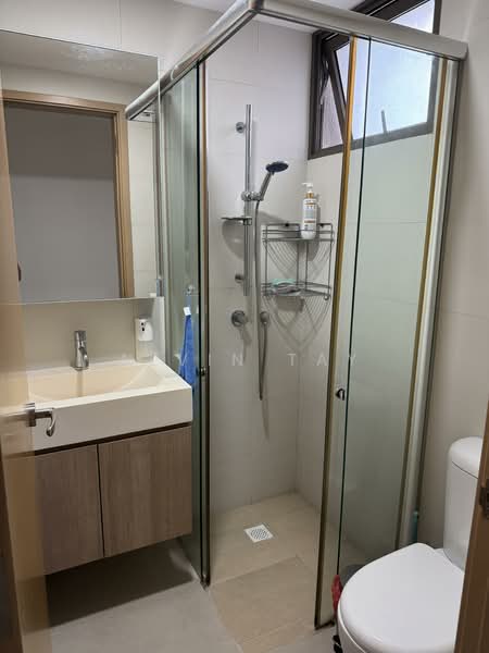 Parc Vera, Hougang Street 32, Room Rental, 200 sqft, Condominium For Rent, by Alvin Tay, 500151932 - Bathroom - PropertyGuru.com.sg