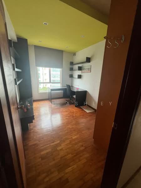 Yishun Emerald, 20 Canberra Drive, Room Rental, 150 sqft, Condominium For Rent, by Riko Ashley, 500151942 - Study - PropertyGuru.com.sg