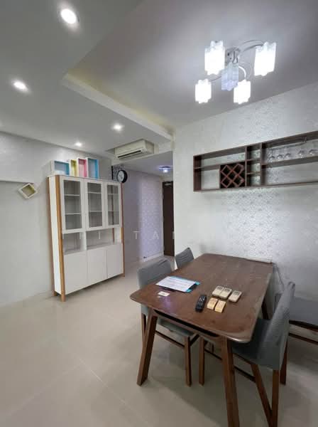 Watercolours, 29 Pasir Ris Link, 3 Bedrooms, 947 sqft, Executive Condominium For Sale, by Tristan Liu, 500151950 - Dining Room - PropertyGuru.com.sg