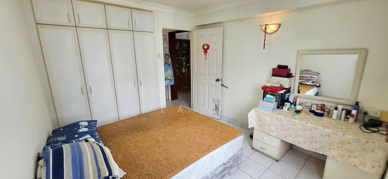 65 Marine Drive, 65 Marine Drive, 2 Bedrooms, 700 sqft, HDB Flat For Sale, by Stella S Sim, 500151952 - Bedroom - PropertyGuru.com.sg