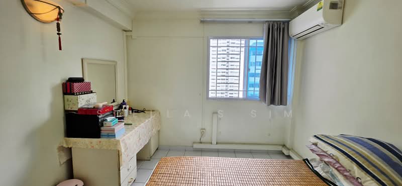65 Marine Drive, 65 Marine Drive, 2 Bedrooms, 700 sqft, HDB Flat For Sale, by Stella S Sim, 500151952 - Bedroom - PropertyGuru.com.sg