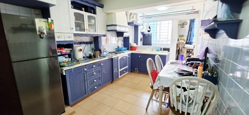65 Marine Drive, 65 Marine Drive, 2 Bedrooms, 700 sqft, HDB Flat For Sale, by Stella S Sim, 500151952 - PropertyGuru.com.sg