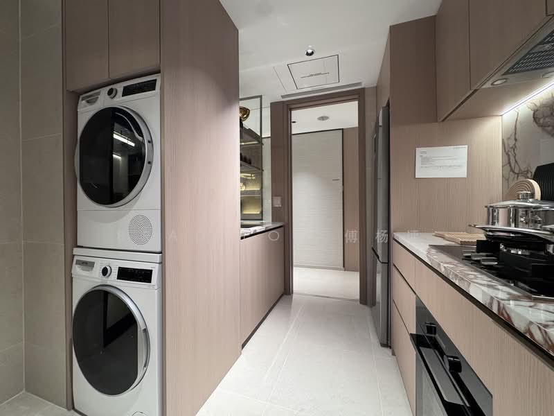 Vela Bay, 1 Bayshore Walk, 3 Bedrooms, 1,033 sqft, Condominium For Sale, by Brad Poh 傅杨评, 500151957 - Kitchen - PropertyGuru.com.sg