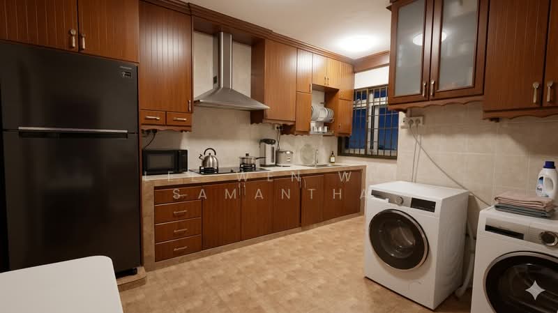 545 Choa Chu Kang Street 52, 545 Choa Chu Kang Street 52, 4 Bedrooms, 1,313 sqft, HDB Flat For Sale, by Lee Wen Wei Samantha, 500151975 - Kitchen - PropertyGuru.com.sg