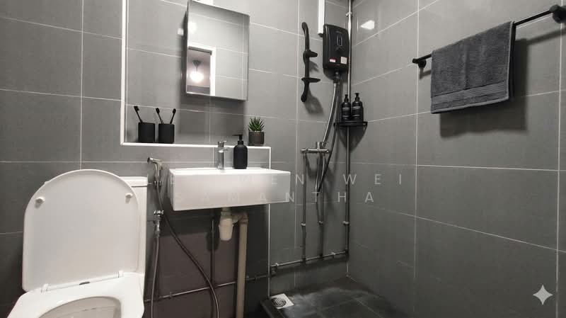 545 Choa Chu Kang Street 52, 545 Choa Chu Kang Street 52, 4 Bedrooms, 1,313 sqft, HDB Flat For Sale, by Lee Wen Wei Samantha, 500151975 - Bathroom - PropertyGuru.com.sg
