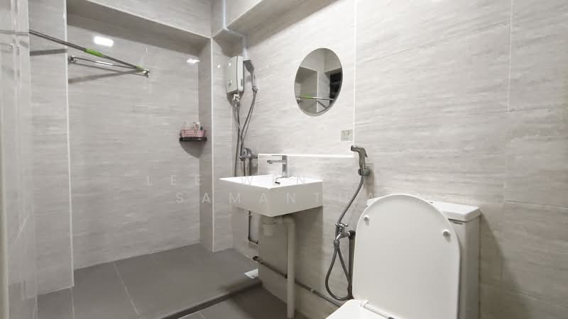 545 Choa Chu Kang Street 52, 545 Choa Chu Kang Street 52, 4 Bedrooms, 1,313 sqft, HDB Flat For Sale, by Lee Wen Wei Samantha, 500151975 - Bathroom - PropertyGuru.com.sg