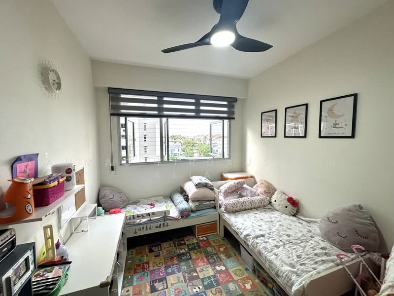 154A Bedok South Road, 154A Bedok South Road, 3 Bedrooms, 1,001 sqft, HDB Flat For Sale, by Ahmad Firdaus Bin Alias, 500151976 - Bedroom - PropertyGuru.com.sg