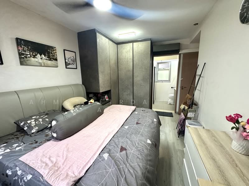 154A Bedok South Road, 154A Bedok South Road, 3 Bedrooms, 1,001 sqft, HDB Flat For Sale, by Ahmad Firdaus Bin Alias, 500151976 - Bedroom - PropertyGuru.com.sg