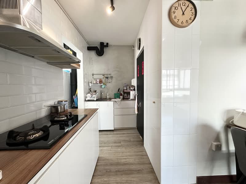 312A Clementi Avenue 4, 312A Clementi Avenue 4, 2 Bedrooms, 743 sqft, HDB Flat For Sale, by Jackie Mang, 500151984 - Kitchen - PropertyGuru.com.sg