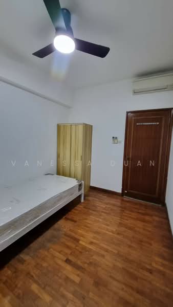 Palm Gardens, 2A Hong San Walk, Room Rental, 120 sqft, Condominium For Rent, by Vanessa Duan, 500151989 - Bedroom - PropertyGuru.com.sg
