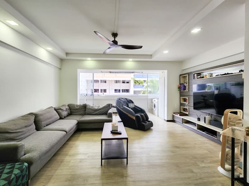 125 Serangoon North Avenue 1, 125 Serangoon North Avenue 1, 3 Bedrooms, 1,593 sqft, HDB Flat For Sale, by Michelle Chia, 500151998 - Living Room - PropertyGuru.com.sg