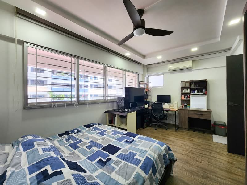 125 Serangoon North Avenue 1, 125 Serangoon North Avenue 1, 3 Bedrooms, 1,593 sqft, HDB Flat For Sale, by Michelle Chia, 500151998 - Master Bedroom - PropertyGuru.com.sg