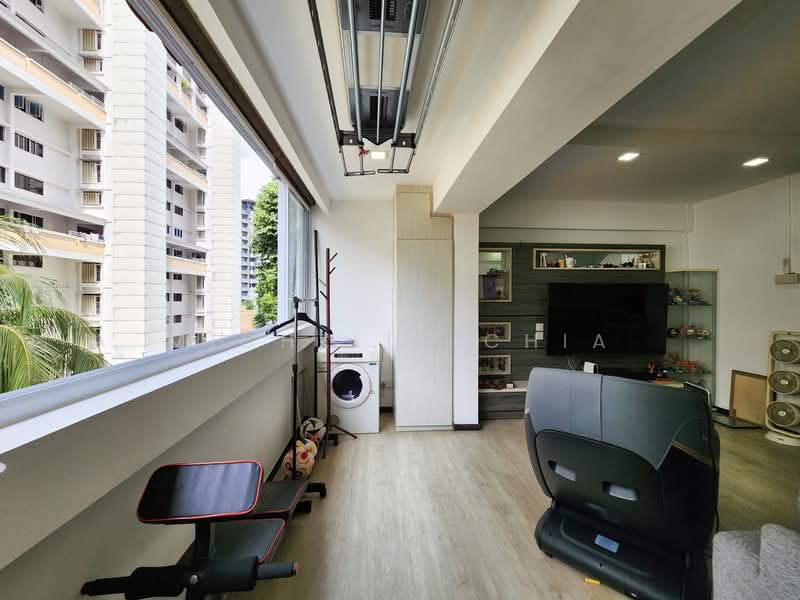 125 Serangoon North Avenue 1, 125 Serangoon North Avenue 1, 3 Bedrooms, 1,593 sqft, HDB Flat For Sale, by Michelle Chia, 500151998 - Balcony - PropertyGuru.com.sg