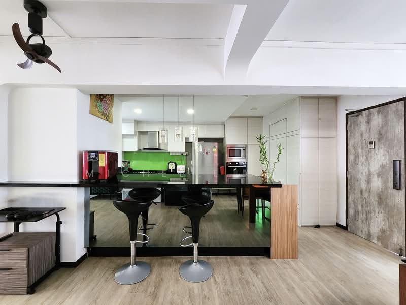 125 Serangoon North Avenue 1, 125 Serangoon North Avenue 1, 3 Bedrooms, 1,593 sqft, HDB Flat For Sale, by Michelle Chia, 500151998 - Island at Kitchen - PropertyGuru.com.sg