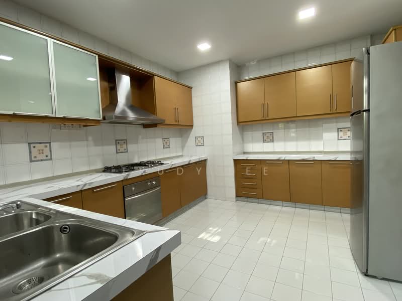 Trevose Park, 62 Trevose Crescent, 3 Bedrooms, 1,679 sqft, Condominium For Rent, by Trudy Lee, 500152003 - Kitchen - PropertyGuru.com.sg
